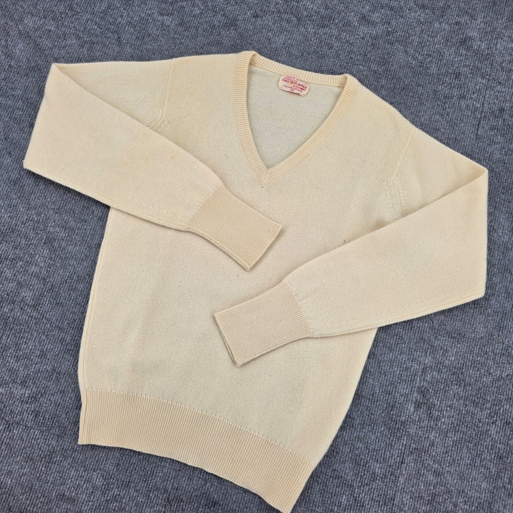 Vintage Saks Fifth Avenue Scotland Cashmere V-Neck Sweater Cream 38